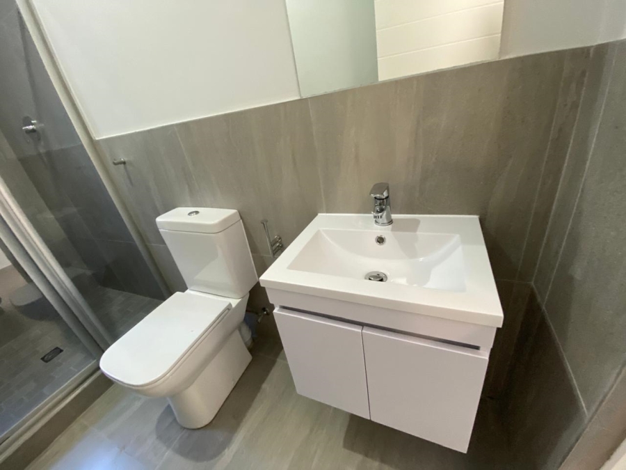 1 Bedroom Property for Sale in Table View Western Cape